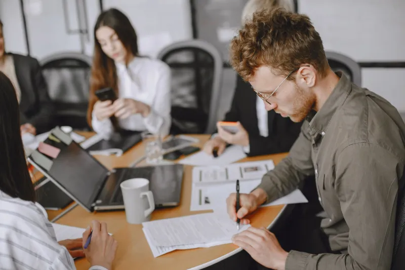 When Expertise Becomes a Blind Spot: How Deep Subject Mastery Can Undermine Institutional Leadership